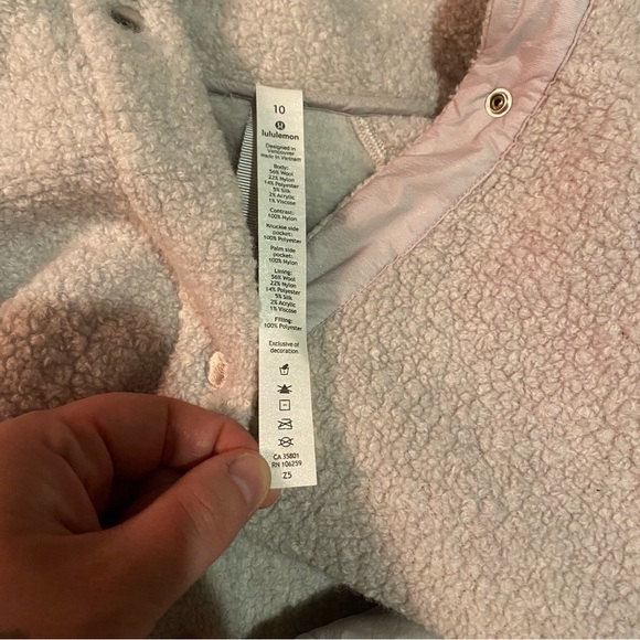 Lululemon Go Cozy Jacket Sherpa fleece size 10 - Picture 9 of 10